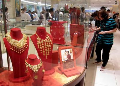北京黃金飾品銷量激增30%，5月旺季菜百等金店銷售火爆